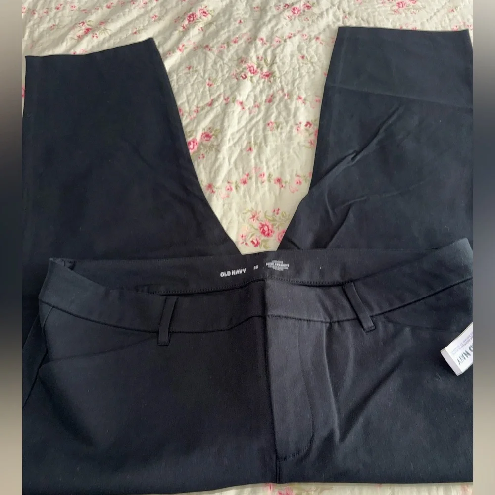 Old Navy High-Rise Pixie Straight Black Pants - Picture 1 of 4